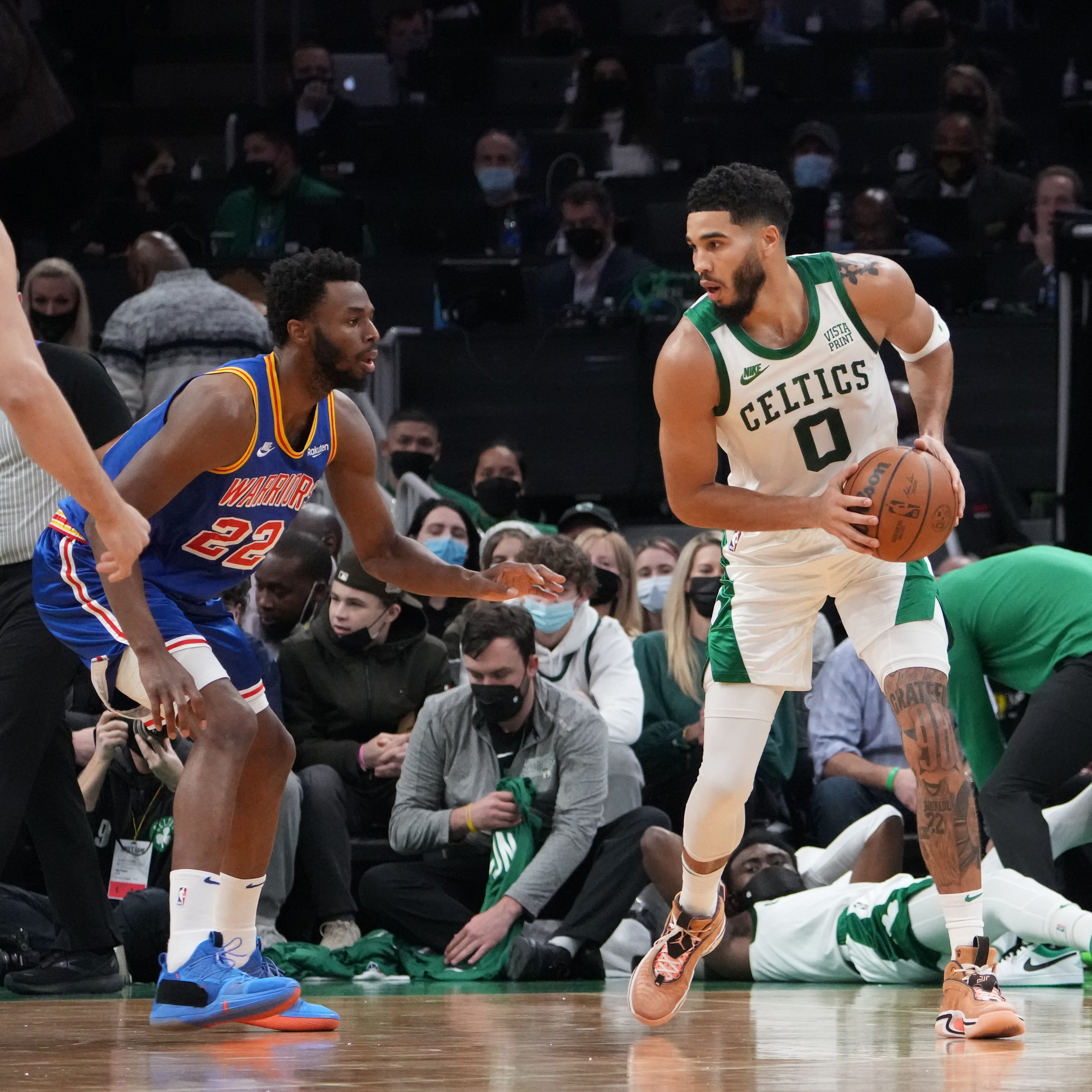 中欧体育官网-包含NBA：两笔交易达成，欧文降薪助独行侠补强，湖人问价维金斯的词条